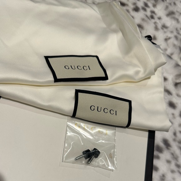 Gucci Glitter Heels - Picture 9 of 9